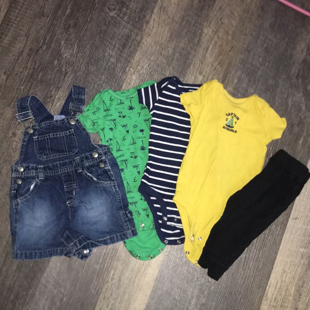 ‼️Baby boy carters outfit set (size 9m)